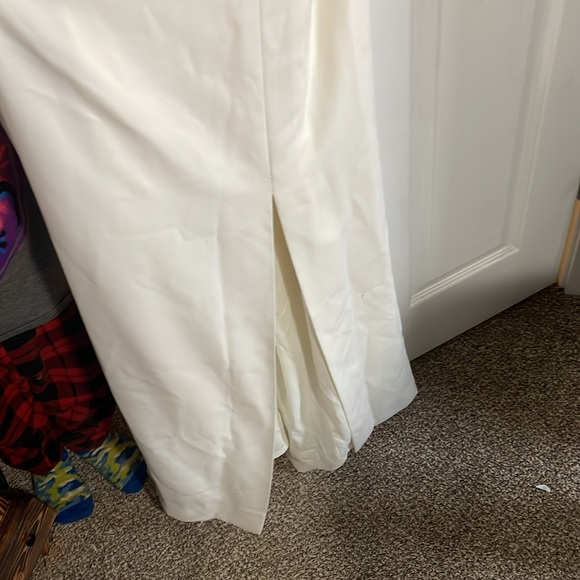 Ivory gown with jacket - Picture 4 of 7